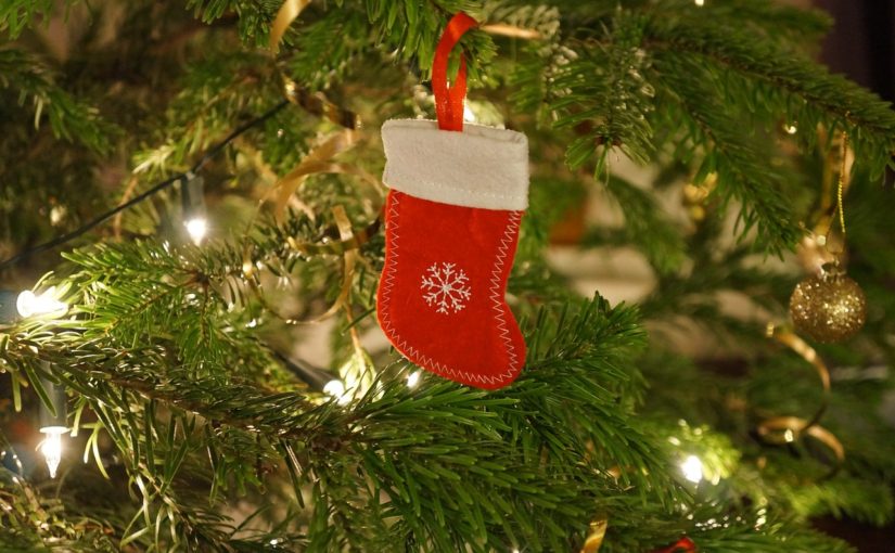5 Stocking Stuffers For Your Traveler