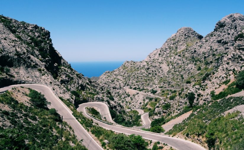 Don’t Let Road Trips Throw You A Curve